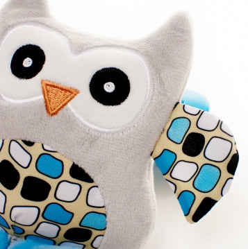 Jucarie de plus pentru carucior/patut 4Baby SQUEEZE Bufnite Albastre