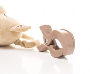 Jucarie de plus pentru carucior/patut 4Baby SQUEEZE Vulpi Maro/Bej