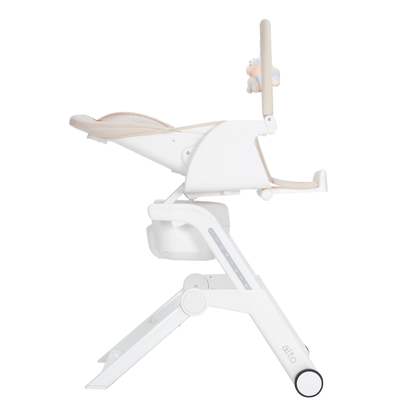Scaun de masa cu leagan electric Carrello Alto CRL-10307 Almond Beige, 3 moduri de leganare, sezlong, telecomanda, melodii, sunete din natura, Bluetooth, senzor de miscare